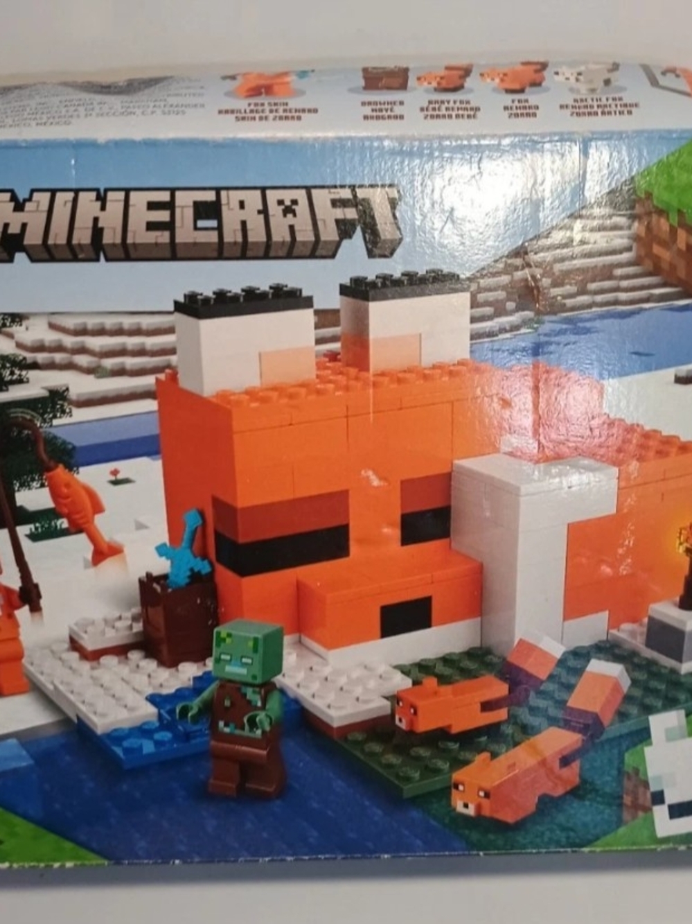 LEGO 21178 Minecraft The Fox Lodge 193pcs New Damaged Box